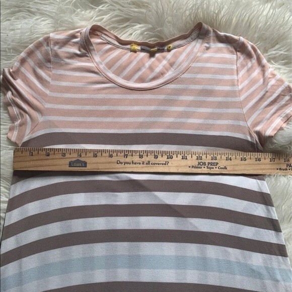 Little Yellow Button Anthropologie - Picture 6 of 11